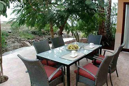 Casa Sevilla Mit Hellem Wohnbereich Und Terrasse