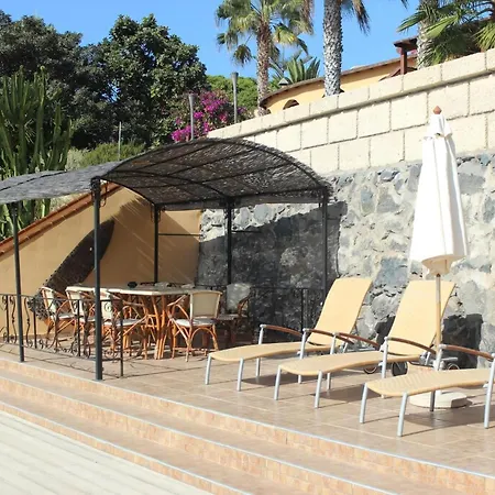 Casa Sevilla Mit Hellem Wohnbereich Und Terrasse Holiday home *
